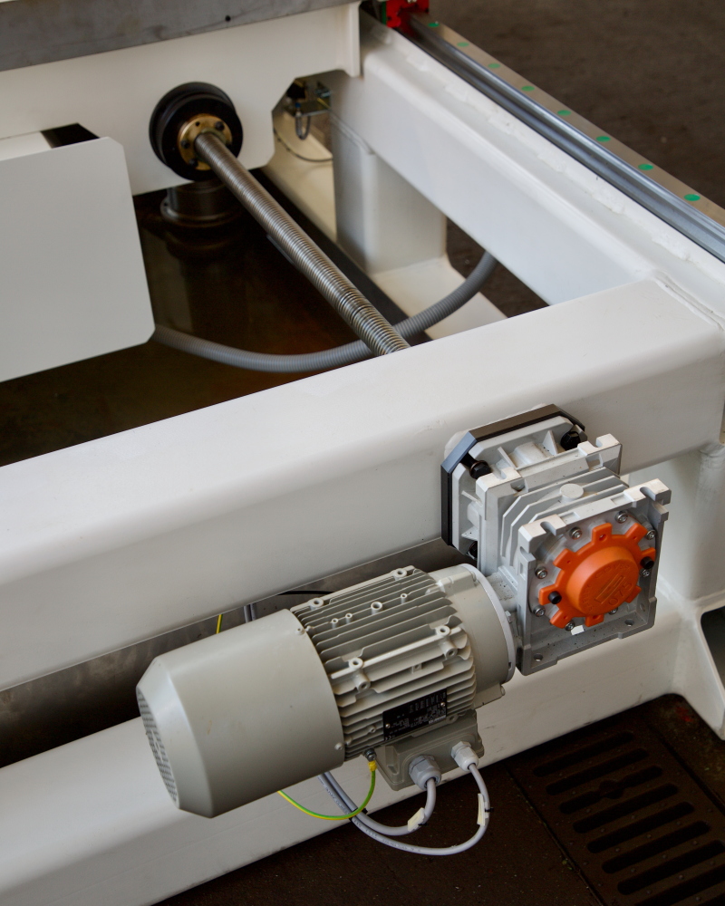 2025-08-07_9489_kalici_stroj_web