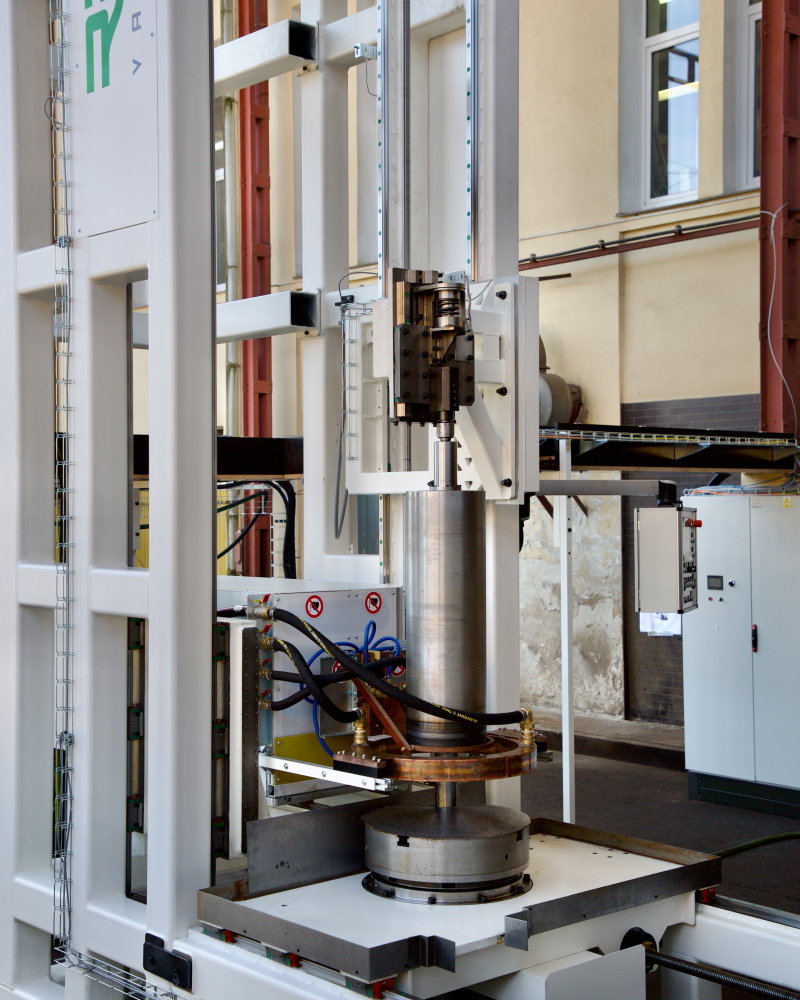 2025-08-07_9471_kalici_stroj_web