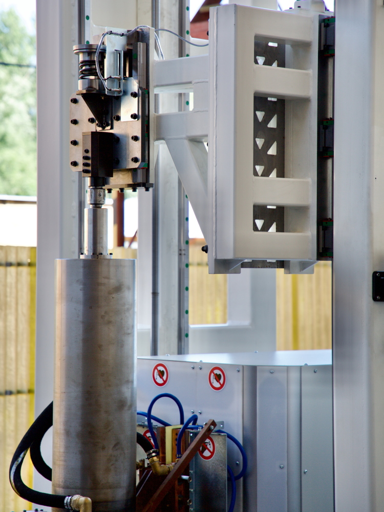 2025-08-07_9493_kalici_stroj_web