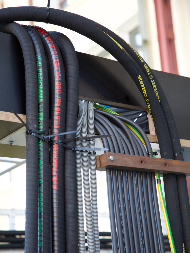 2025-08-07_9557_kalici_stroj_web