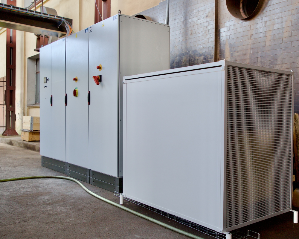 2025-08-07_9576_kalici_stroj_web