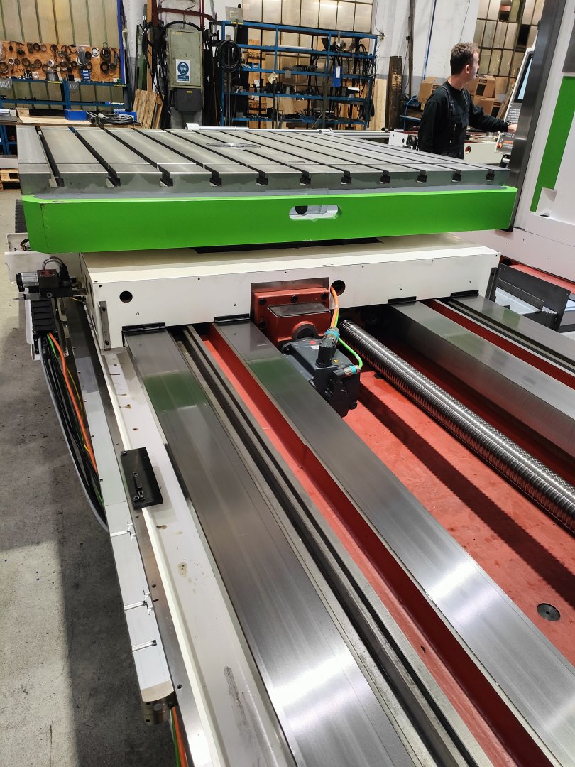 b_2025-11-26_whn13cnc-go-2025_ (7)