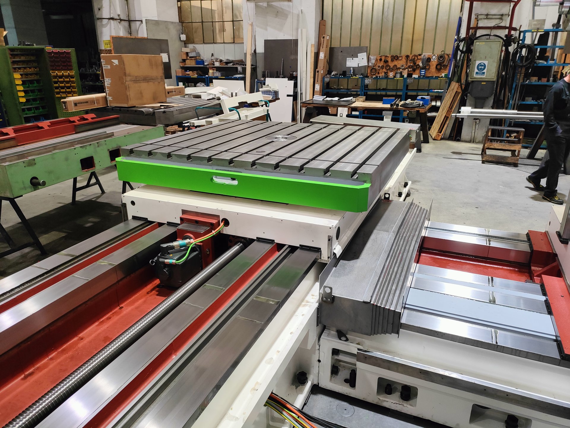 b_2025-11-26_whn13cnc-go-2025_ (17)