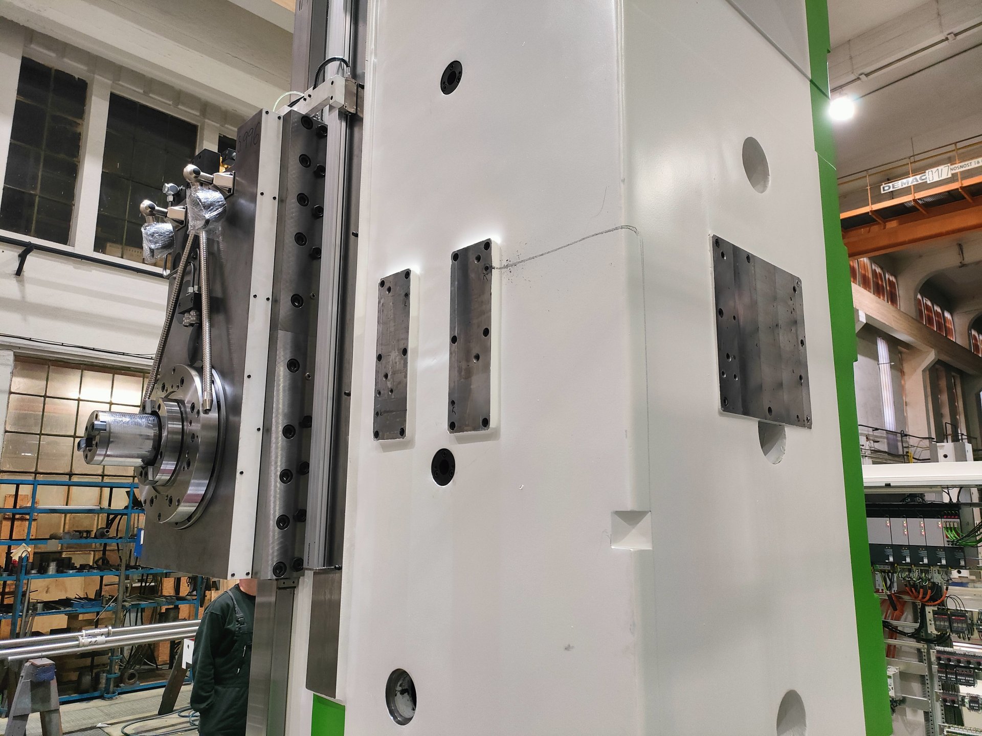 b_2025-11-26_whn13cnc-go-2025_ (1)